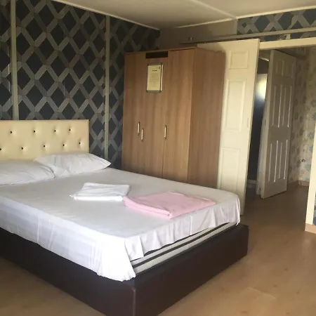 Kamp alanı Live Asist Beach Canlı Orman